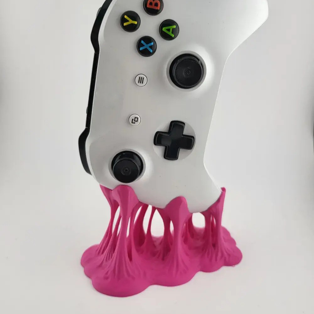 3D-Printed Bubblegum-Style Des - огляд і ціна 3D Printing Xbox Controller Holder